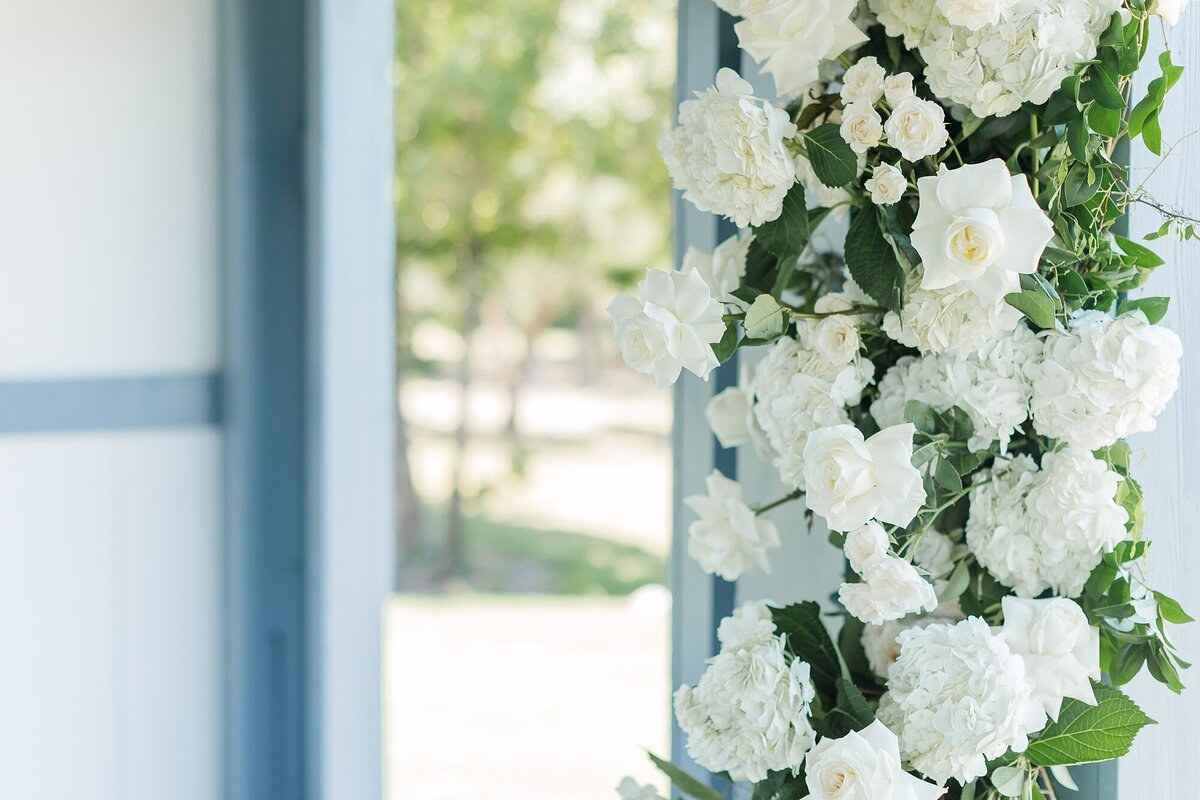 Chic Modern All White Wedding The Beaufort Hotel Brittanie Raquel Events_0008
