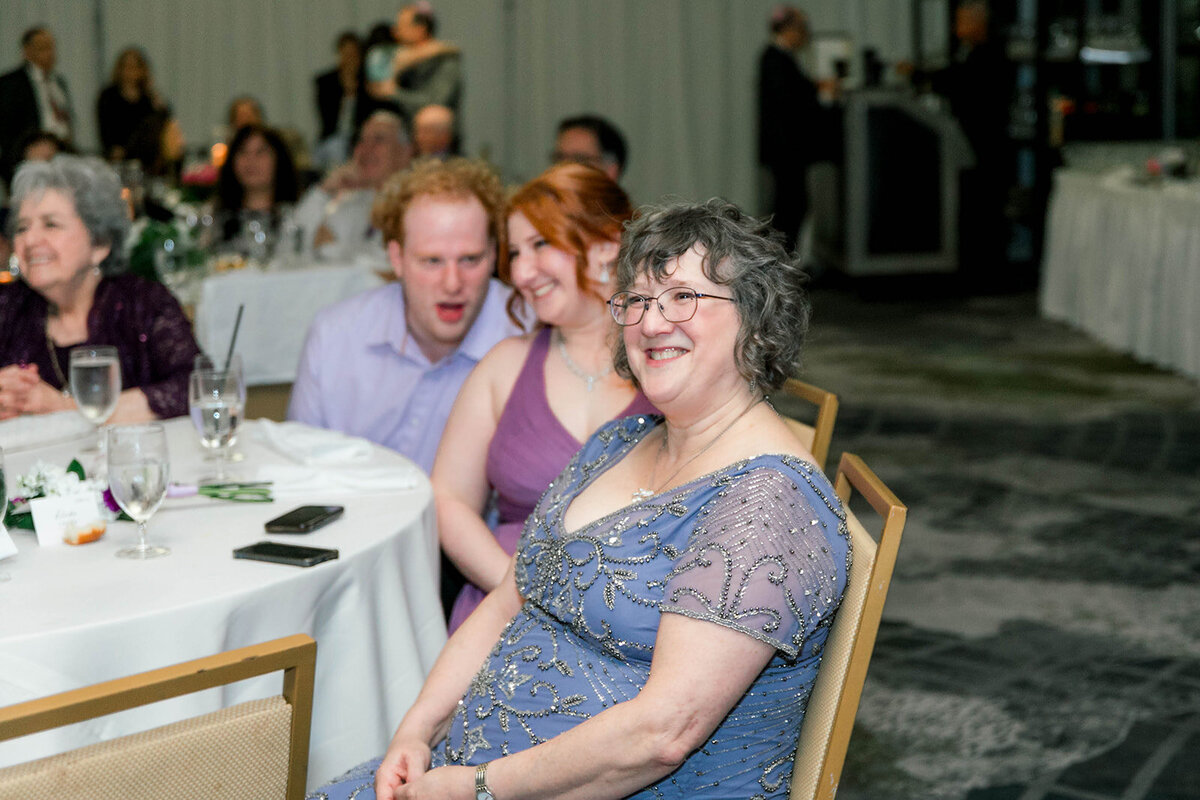 Eliana-Melmed-Photography-Chicago-LosAngeles-Jewish-WeddingPhotography-DInnerSpeeches-00135