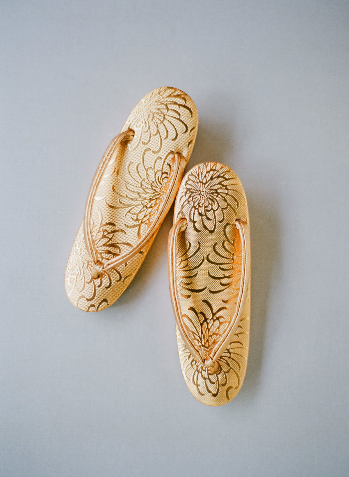 7-KTMerry-weddings-japanese-slippers