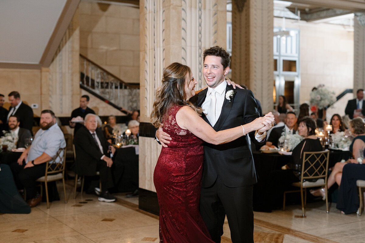 Kylie and Jack at The Grand Hall - Kansas City Wedding Photograpy - Nick and Lexie Photo Film-886