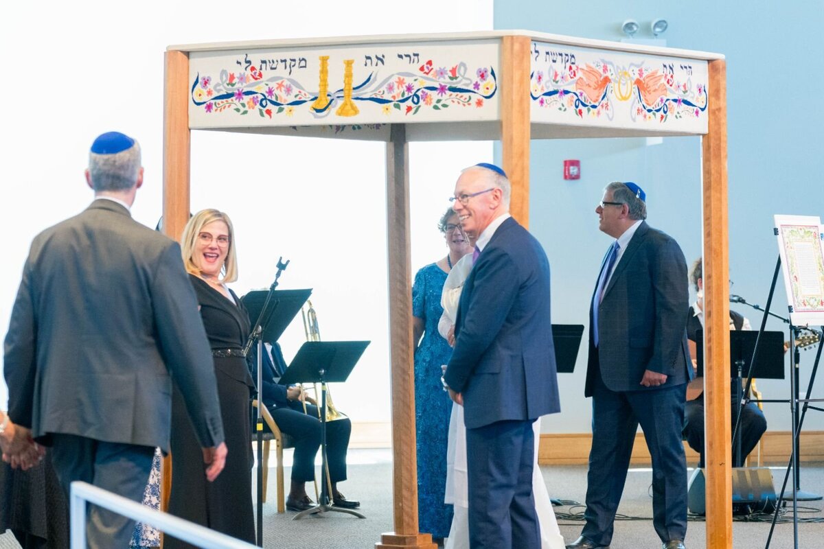 Eliana-Melmed-Photography-Chicago-LosAngeles-Jewish-WeddingPhotography-ShulaNoah-Chuppah-00220