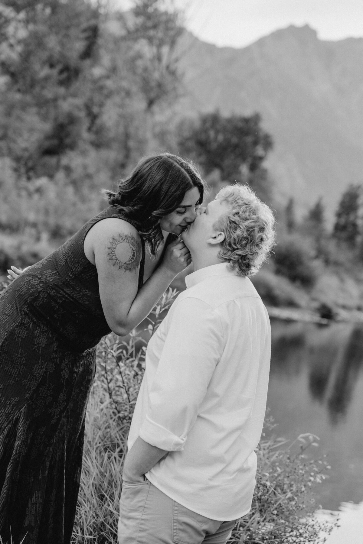 LucciaGracePhotography_TuckerLaurenEngagements-89