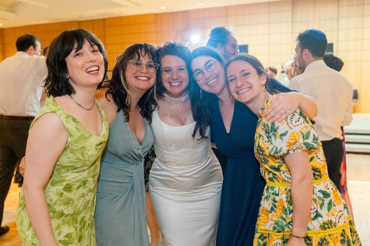 processed_ElianaMelmedPhotography_JewishWeddingPhotographer_ShulaNoah_Dancing-265
