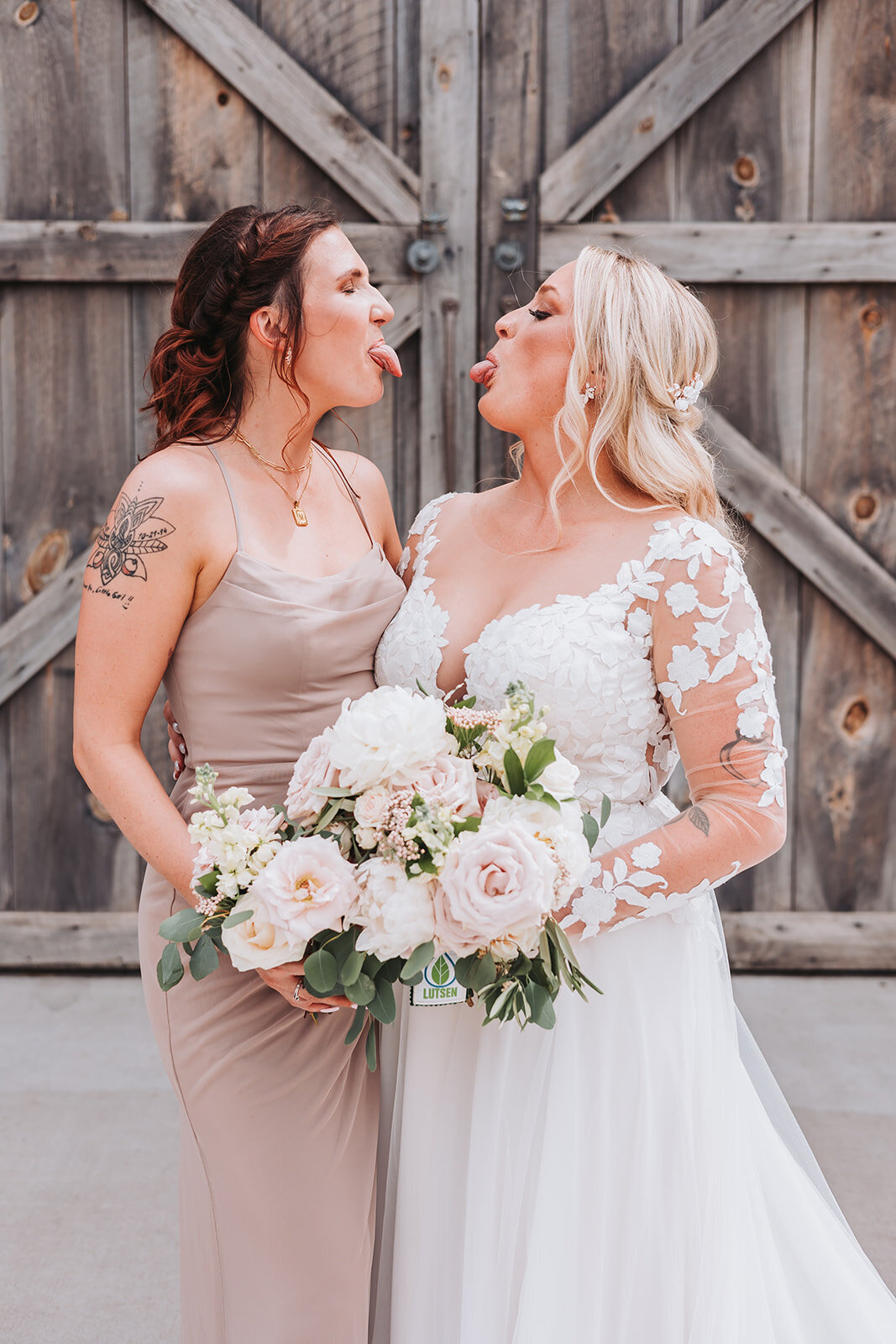bride-floral-bridemaids-wedding