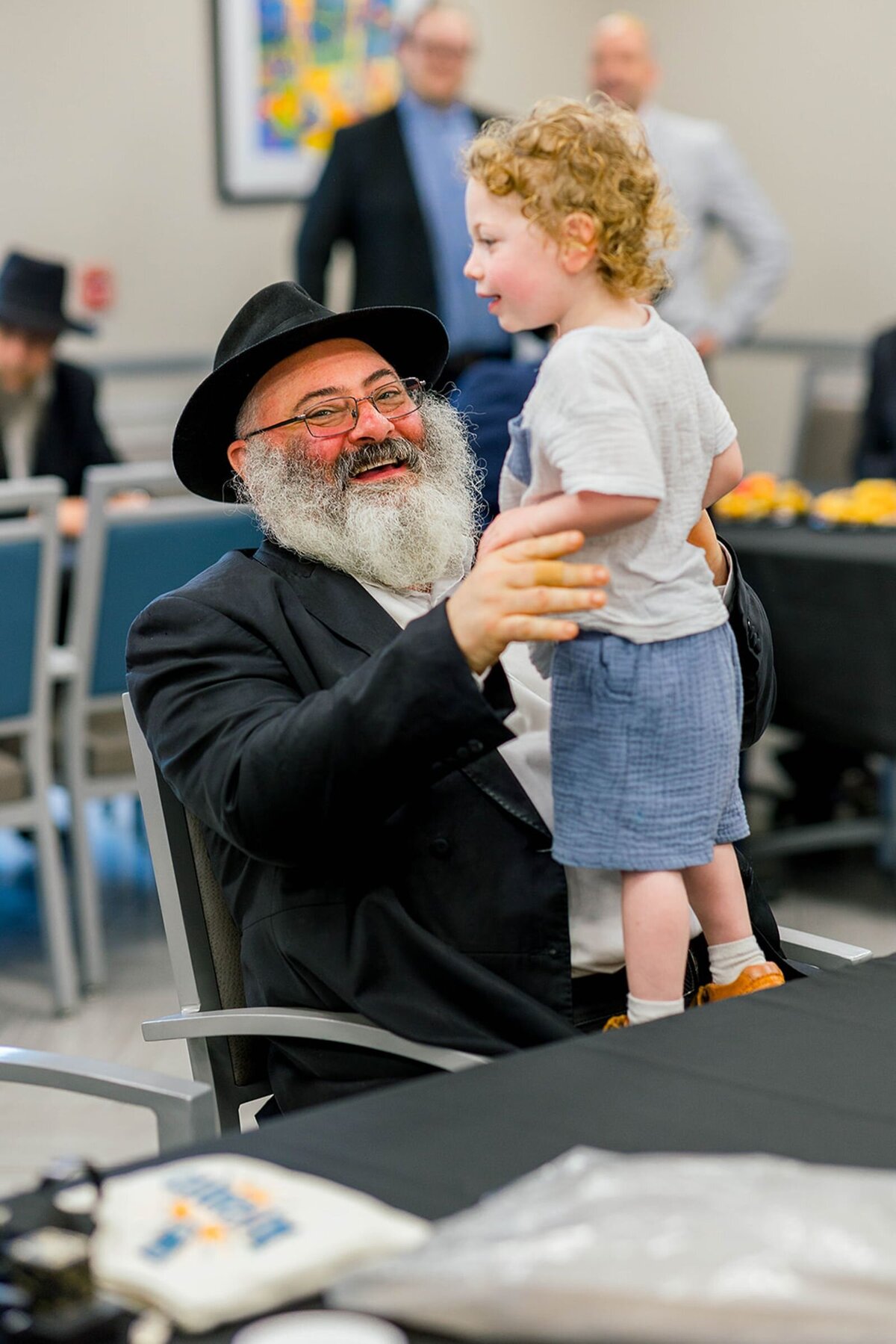Eliana-Melmed-Photography-Chicago-LosAngeles-Jewish-WeddingPhotographer-CarmiKalman-Tisch-00109