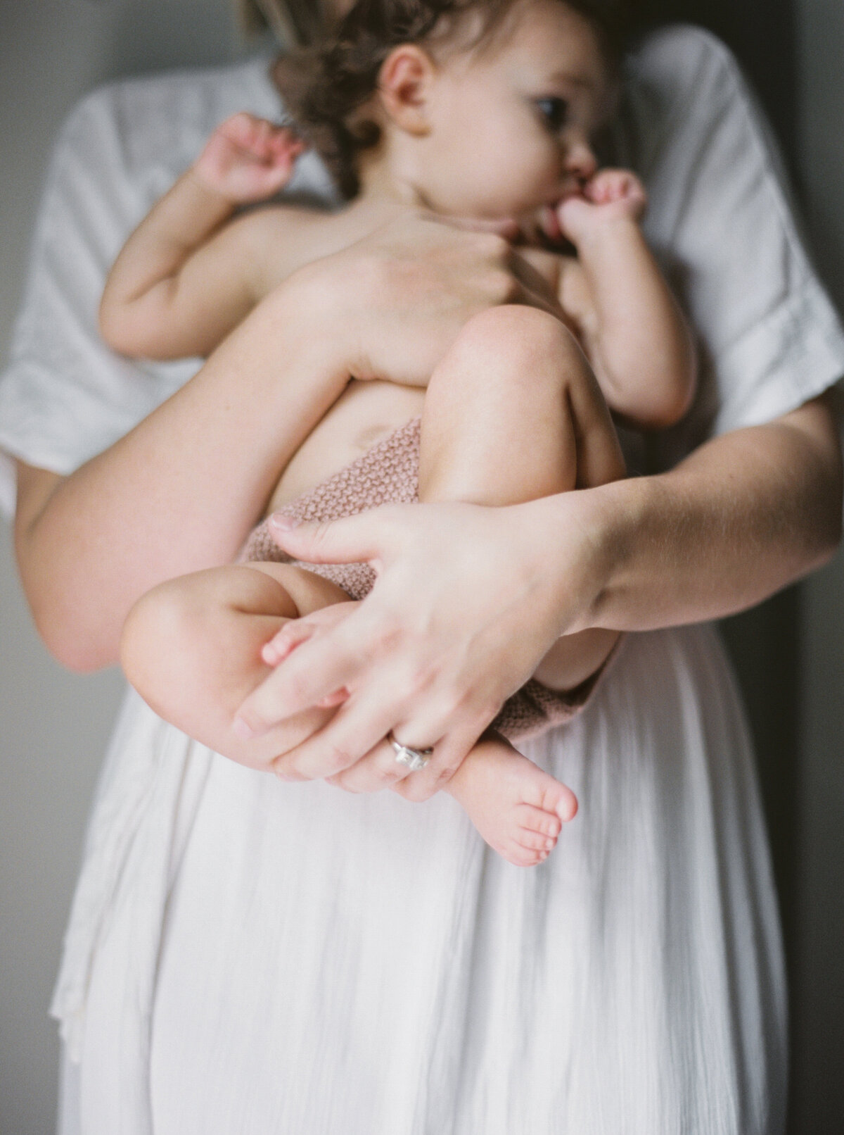 Motherhood-photography-session-fount-melanie-gabrielle-06