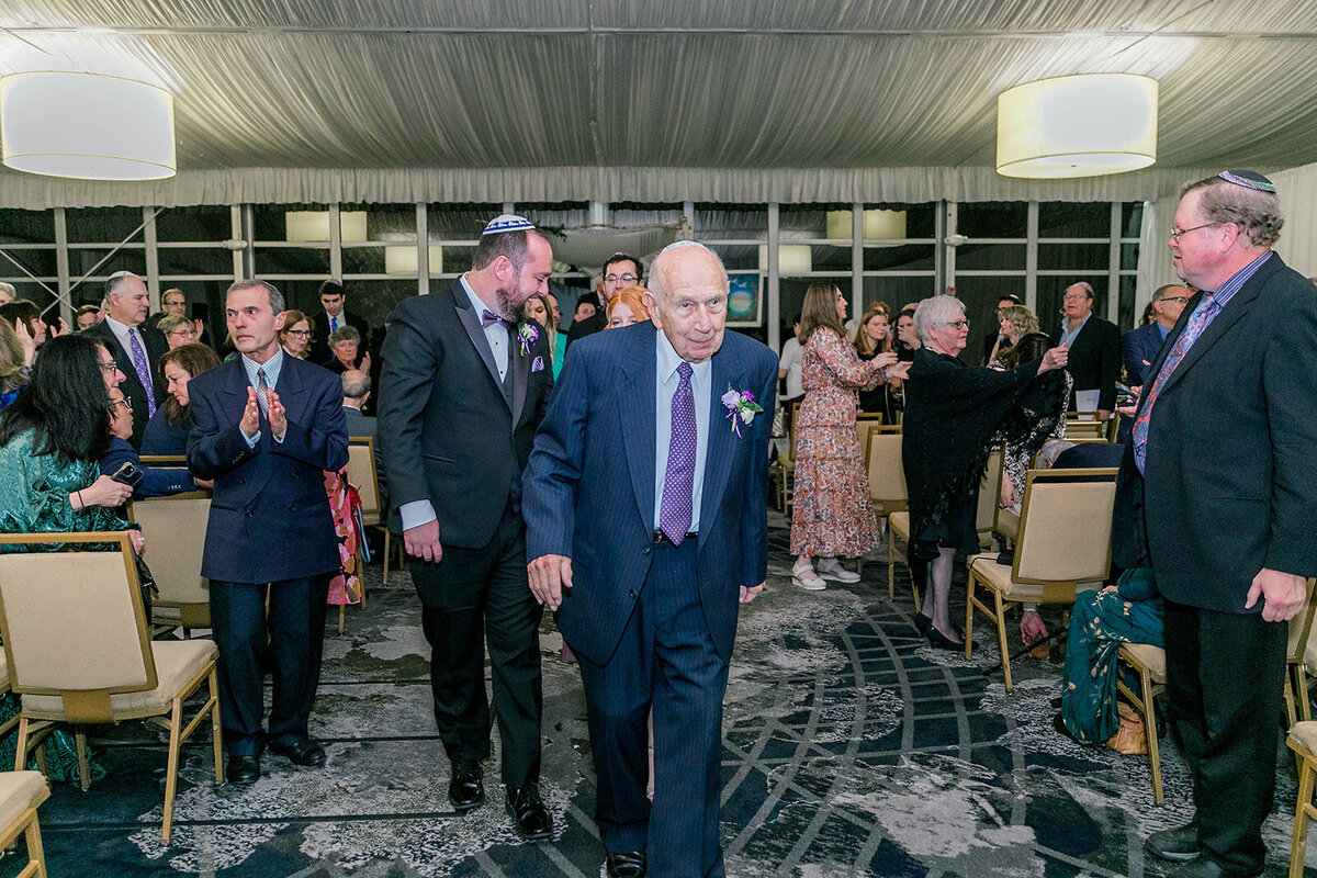 Eliana-Melmed-Photography-Chicago-LosAngeles-Jewish-WeddingPhotography-Chuppah-00274