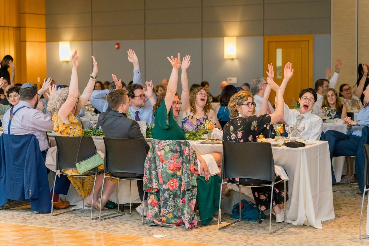 processed_ElianaMelmedPhotography_JewishWeddingPhotographer_ShulaNoah_Dancing-185