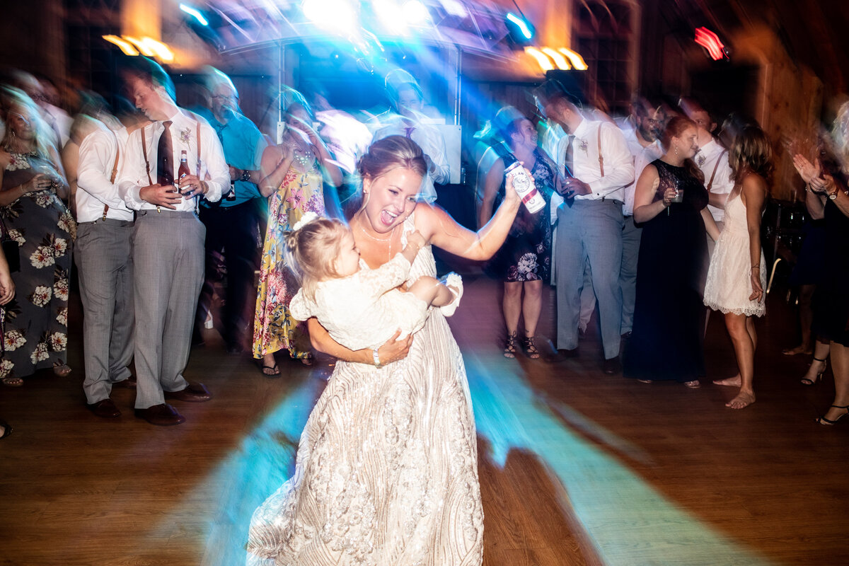 bride-dance-floor