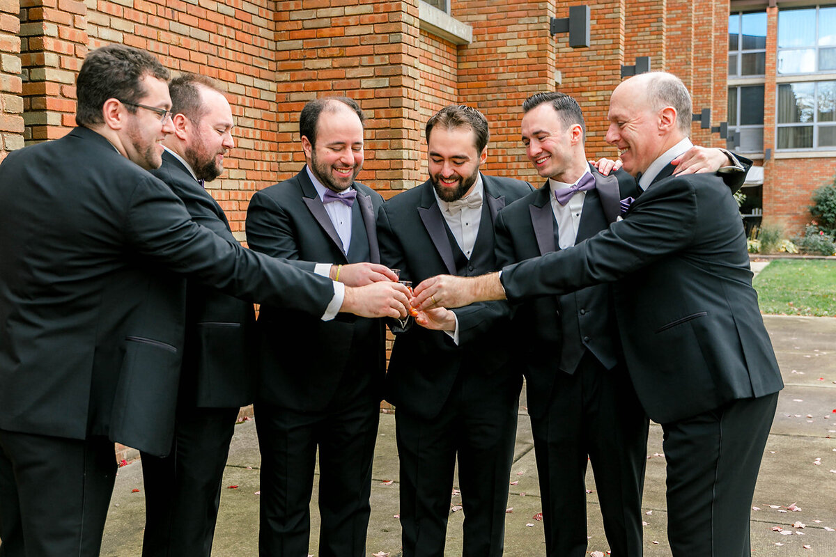 Eliana-Melmed-Photography-Chicago-LosAngeles-Jewish-WeddingPhotography-AndrewReady-00041