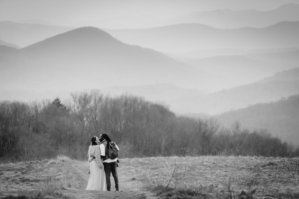 Max-Patch-Sunset-Mountain-Elopement-151