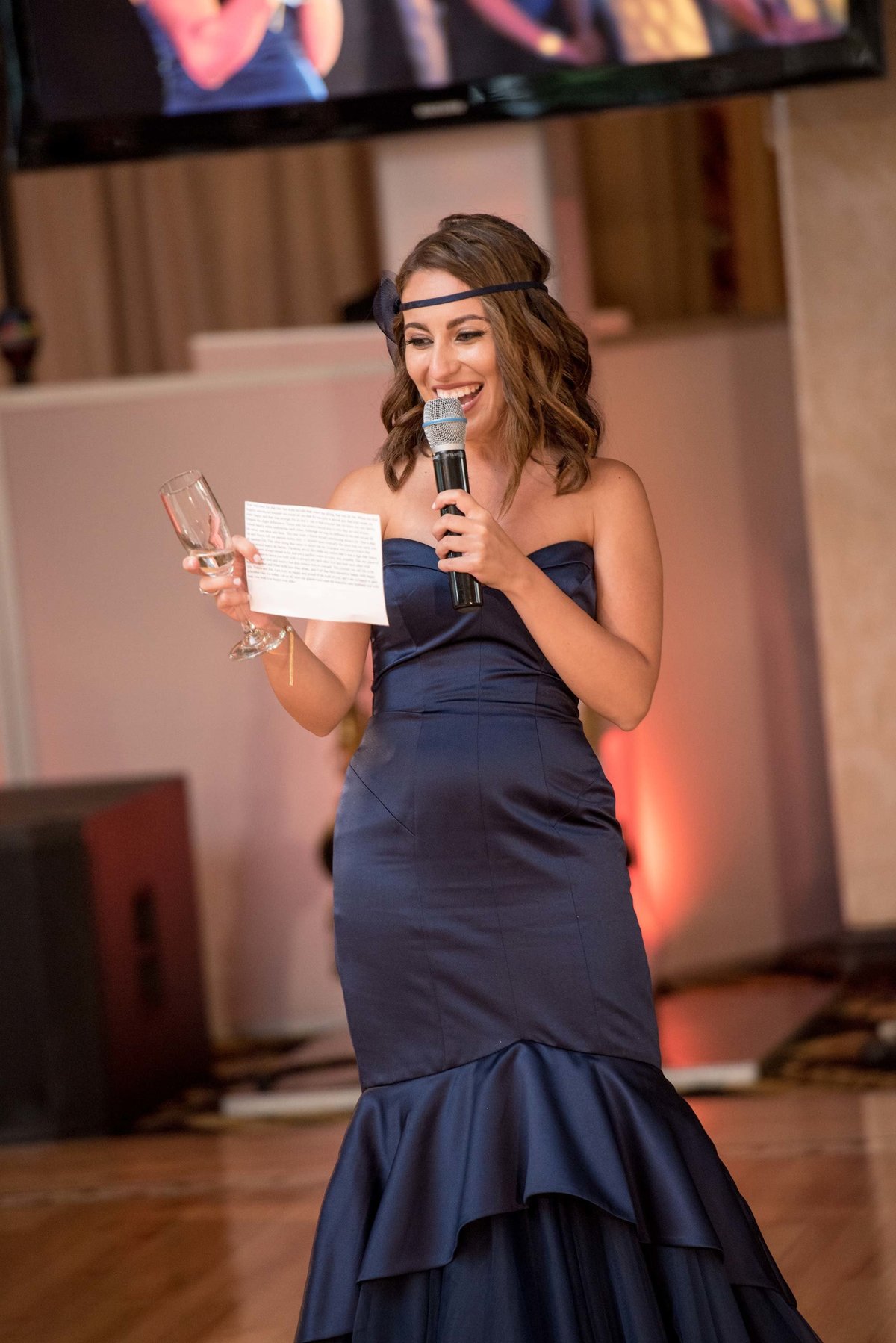 Maid of honor giving a speech at Giorgio's Baiting Hollow