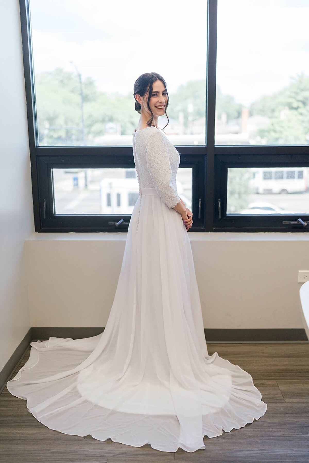 Eliana-Melmed-Photography-Chicago-LosAngeles-Jewish-WeddingPhotographer-CarmiKalman-CarmiReady-00045