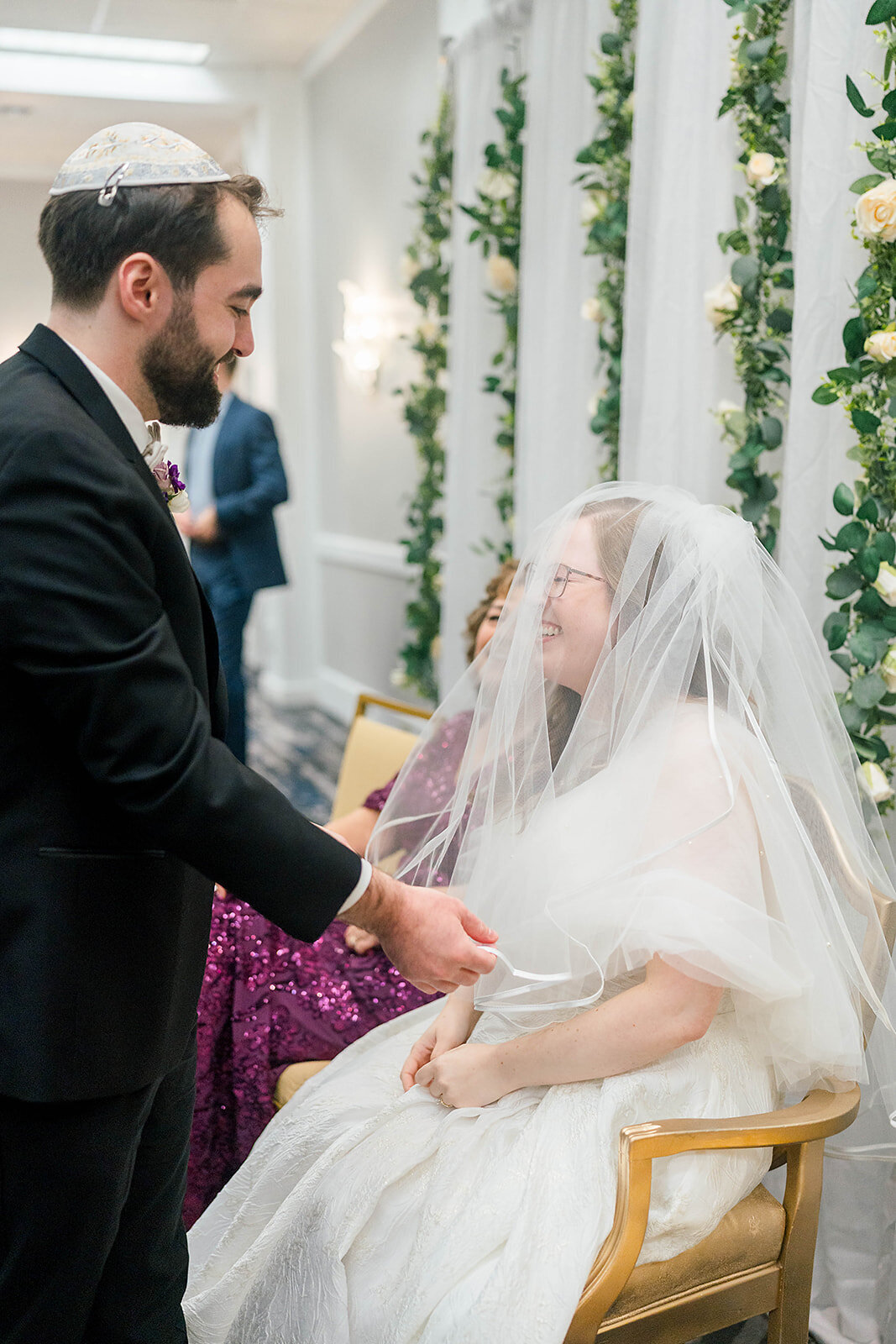 Eliana-Melmed-Photography-Chicago-LosAngeles-Jewish-WeddingPhotography-KabbalatPanim-00132