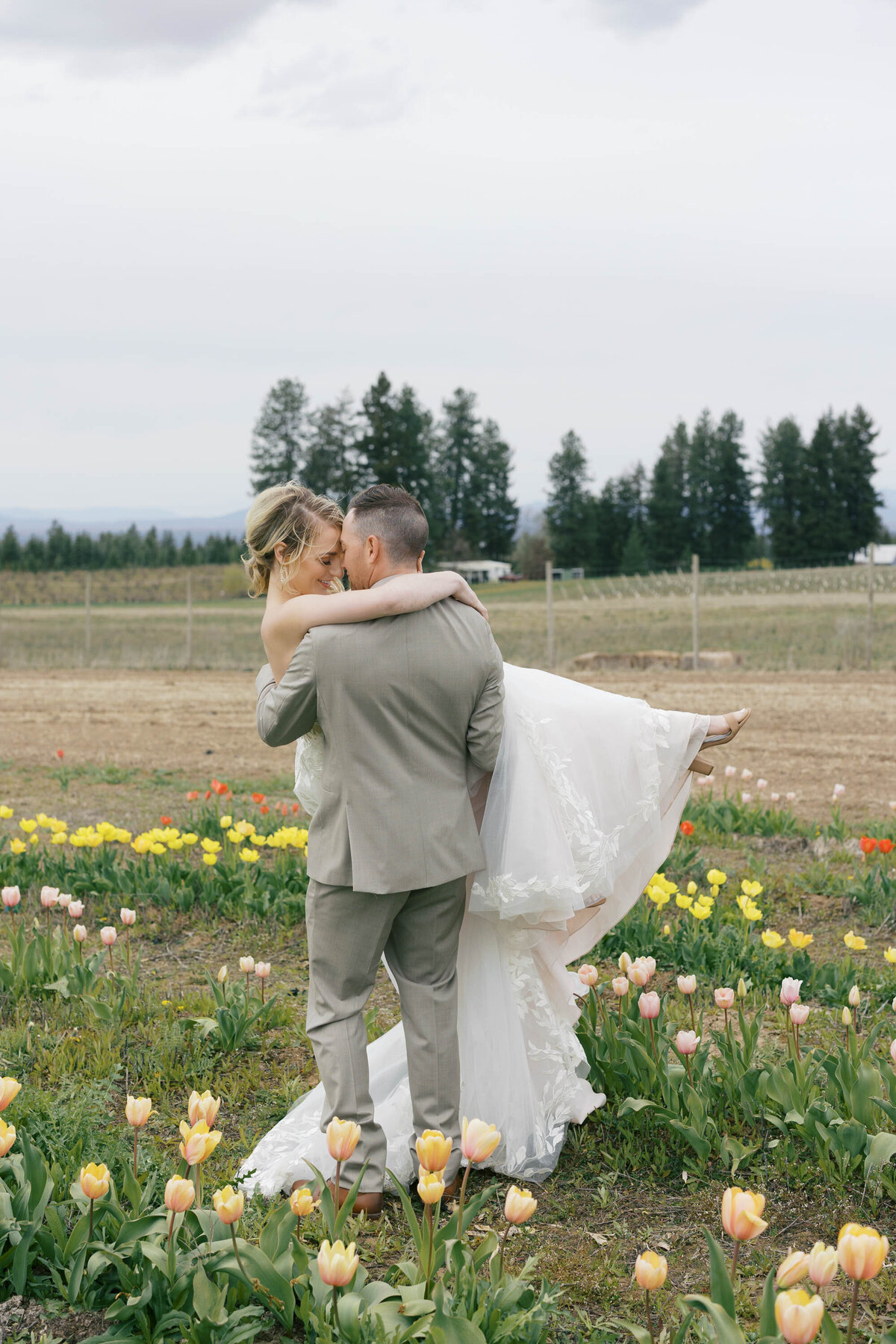 springfarmhouseongreenbluffwedding-5