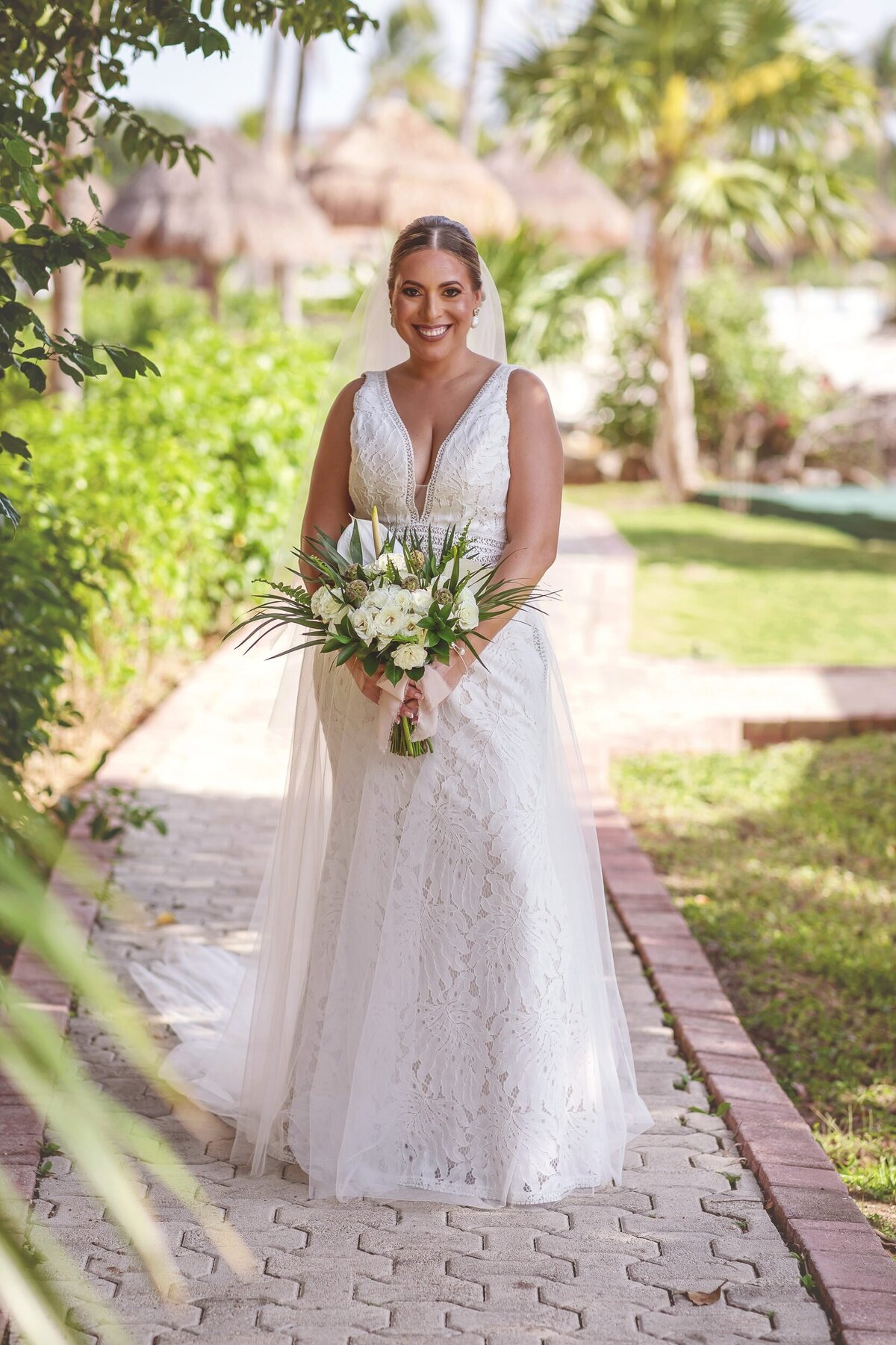 Portrait of bride at Grand Palladium Colonial Resort, Riviera Maya wedding
