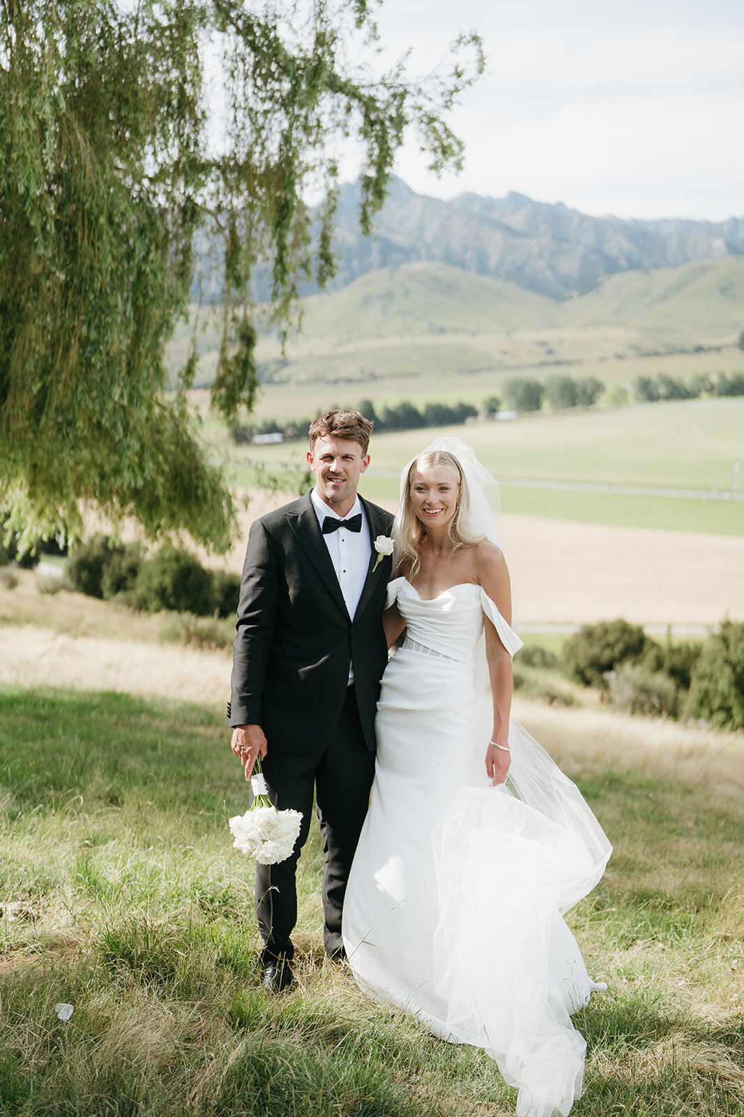 Melissa Clark Photography - Queenstown Wedding Photographer - Brenna & Taylor - Lookoutlodge Wedding-529
