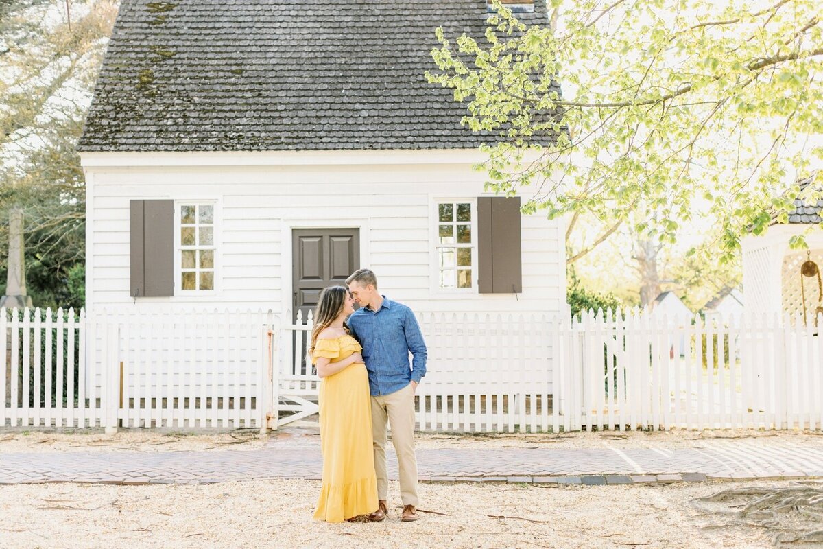 colonial williamsburg_maternity session_2757