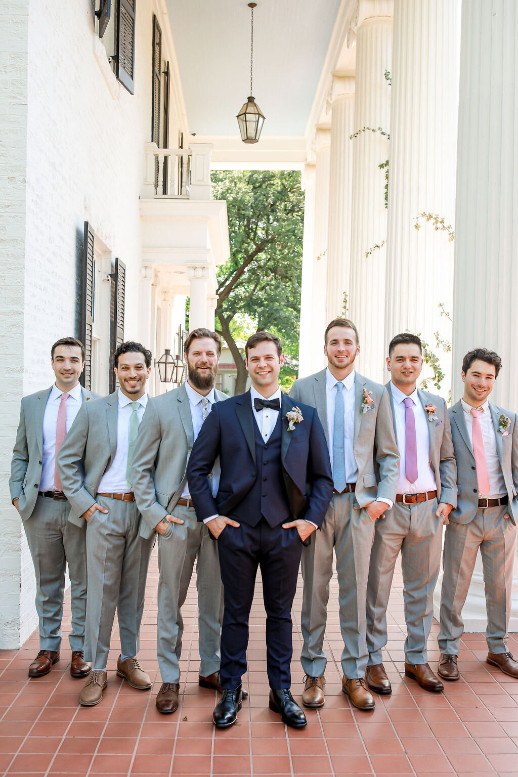 woodbine-mansion-texas-wedding-groomsmen-sarah-block-photography