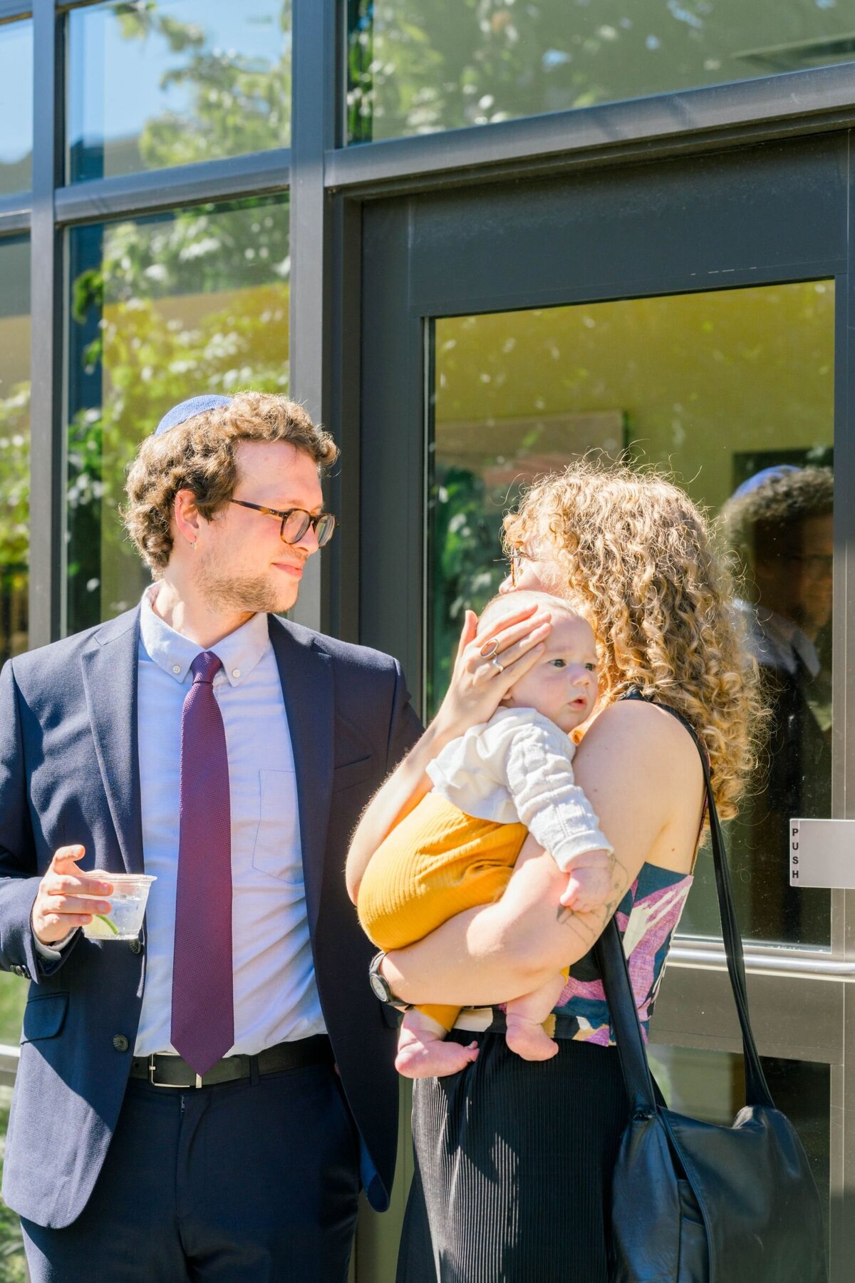 Eliana-Melmed-Photography-Chicago-LosAngeles-Jewish-WeddingPhotography-ShulaNoah-CocktailHour-00007