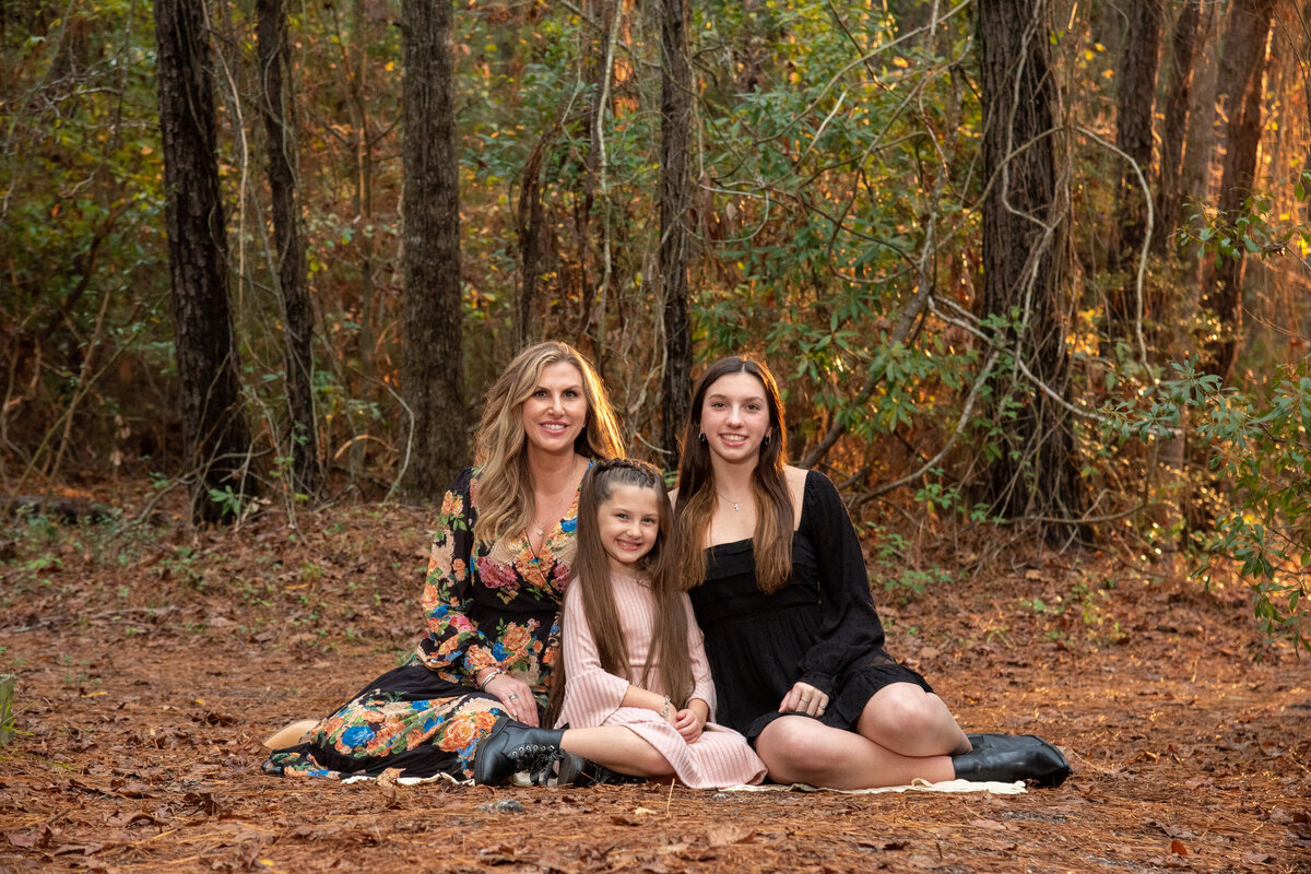 Mom & Daughters photographed near The Woodlands Tx