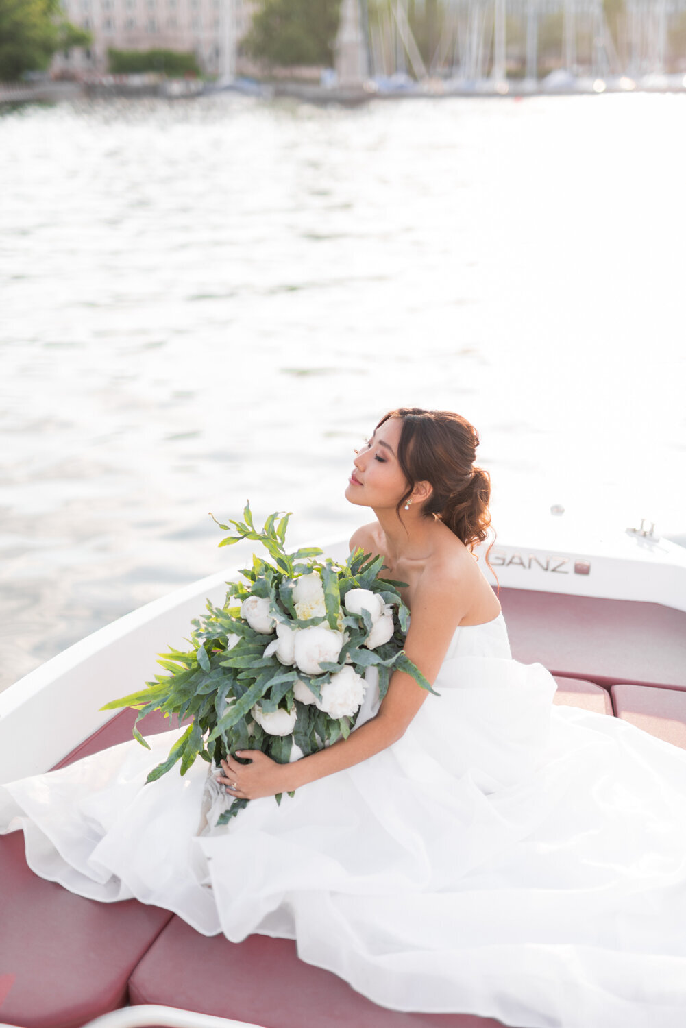 WeddingCircleSwitzerland_MaxwellartPhotography_zurichboatcivilwedding-SwissWeddingPhotography-6