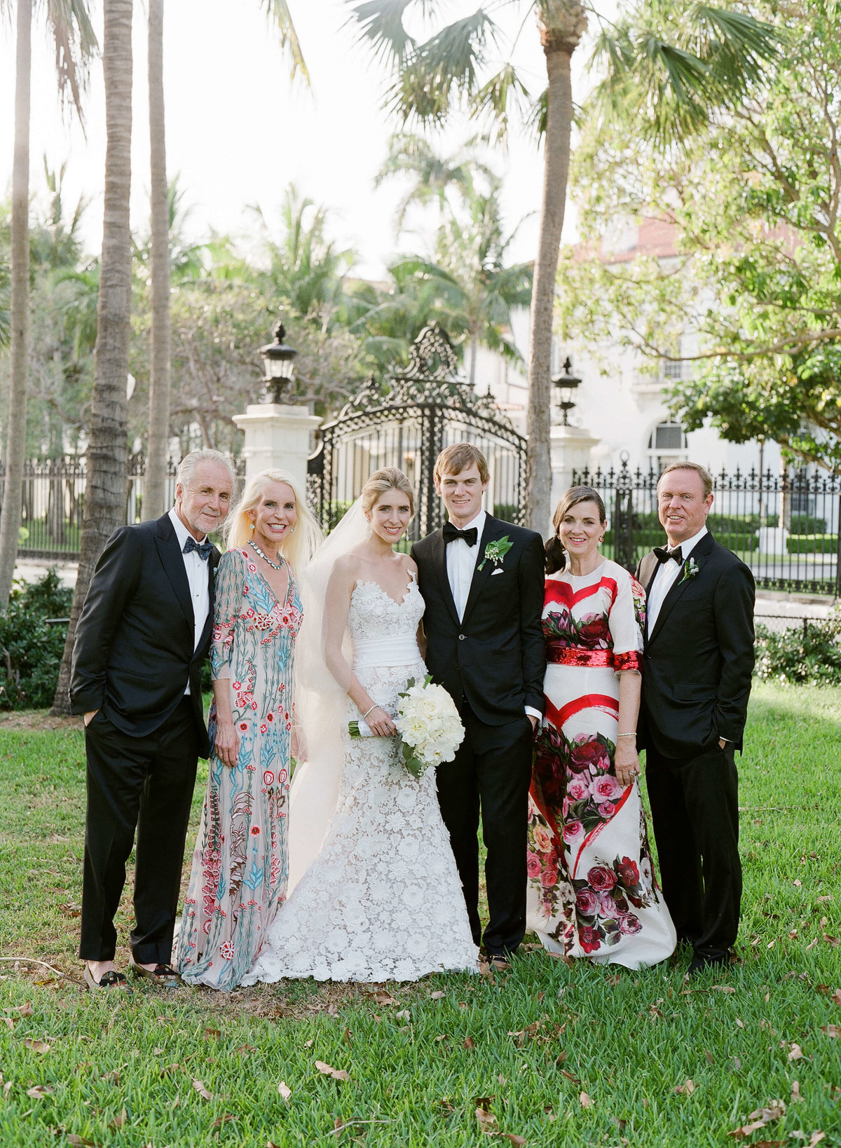 31-KTMerry-weddings-family-portrait-Palm-Beach