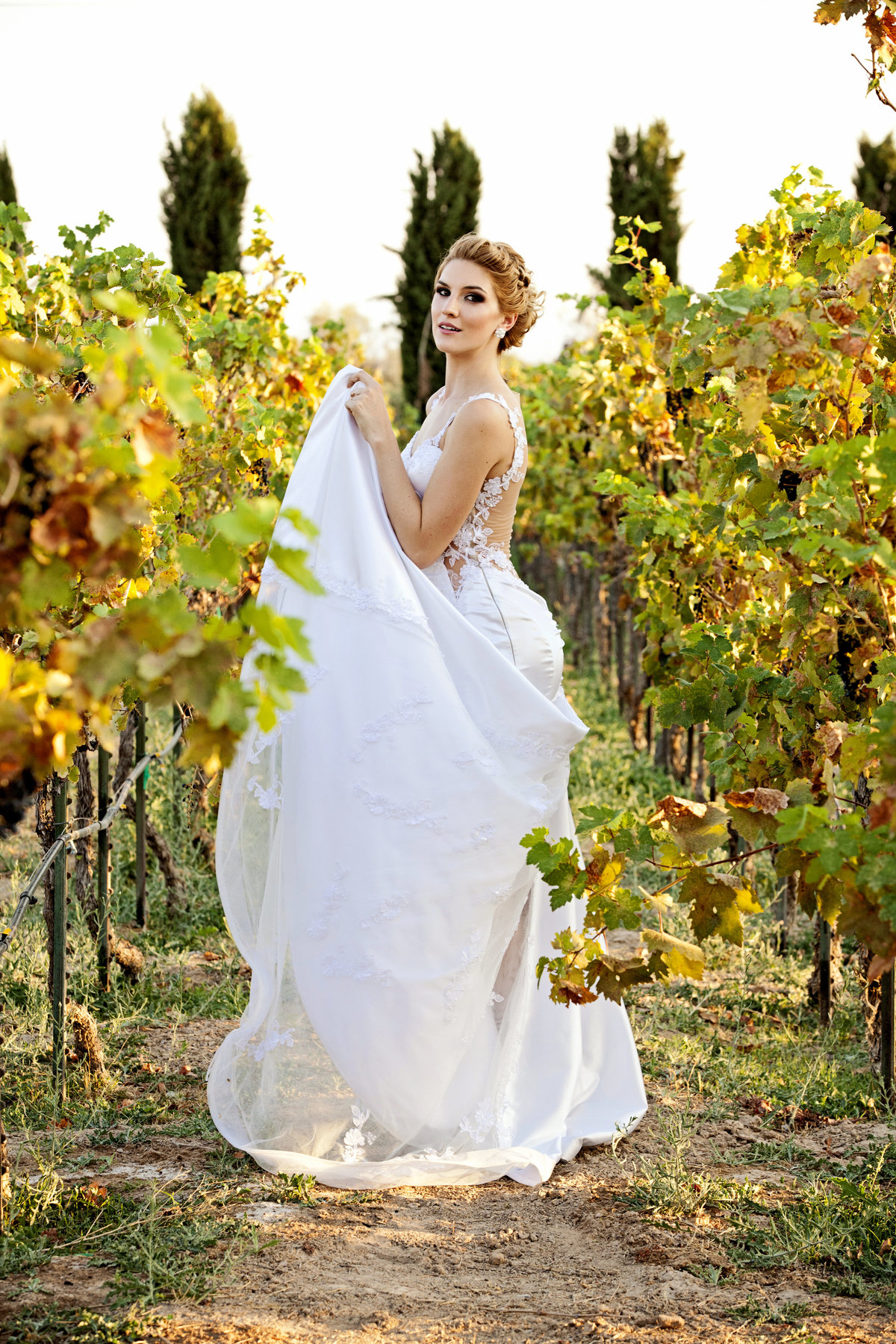 Winery-wedding-bride-groom-014