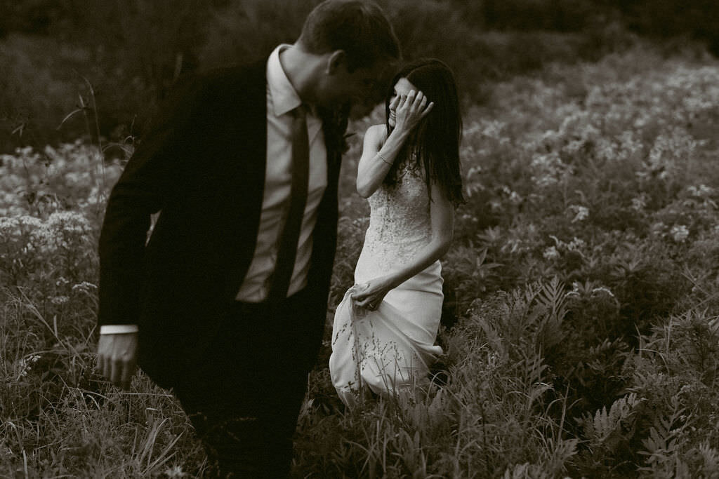Timeless editorial wedding photography rooted in story and presence. Serving Oregon, the Adirondacks, and beyond.