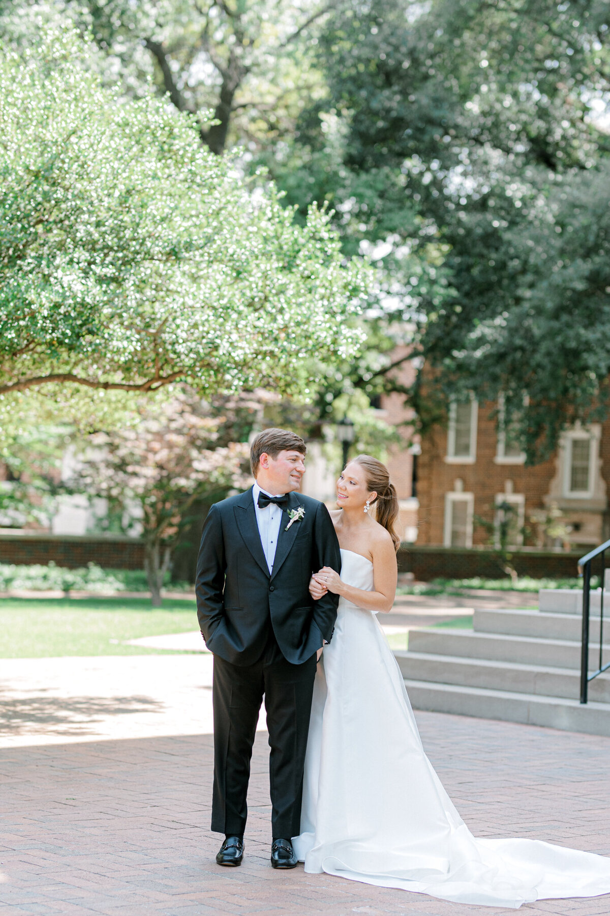 Hannah & Jason's Wedding at Hotel Crescent Court Club Perkins Chapel | Dallas Wedding Photographer | Sami Kathryn Photography-100