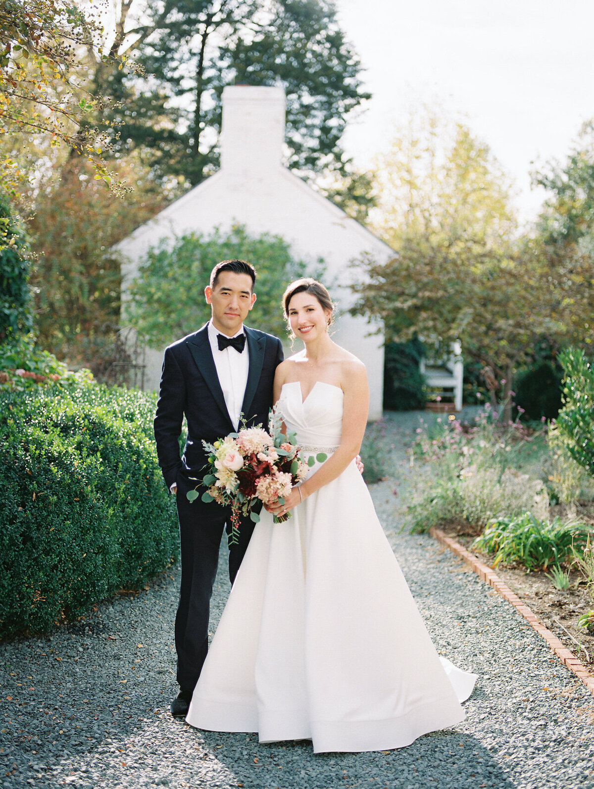 Outdoor Wedding Portraits Light and Airy Photographer Robert Aveau for © Bonnie Sen Photography