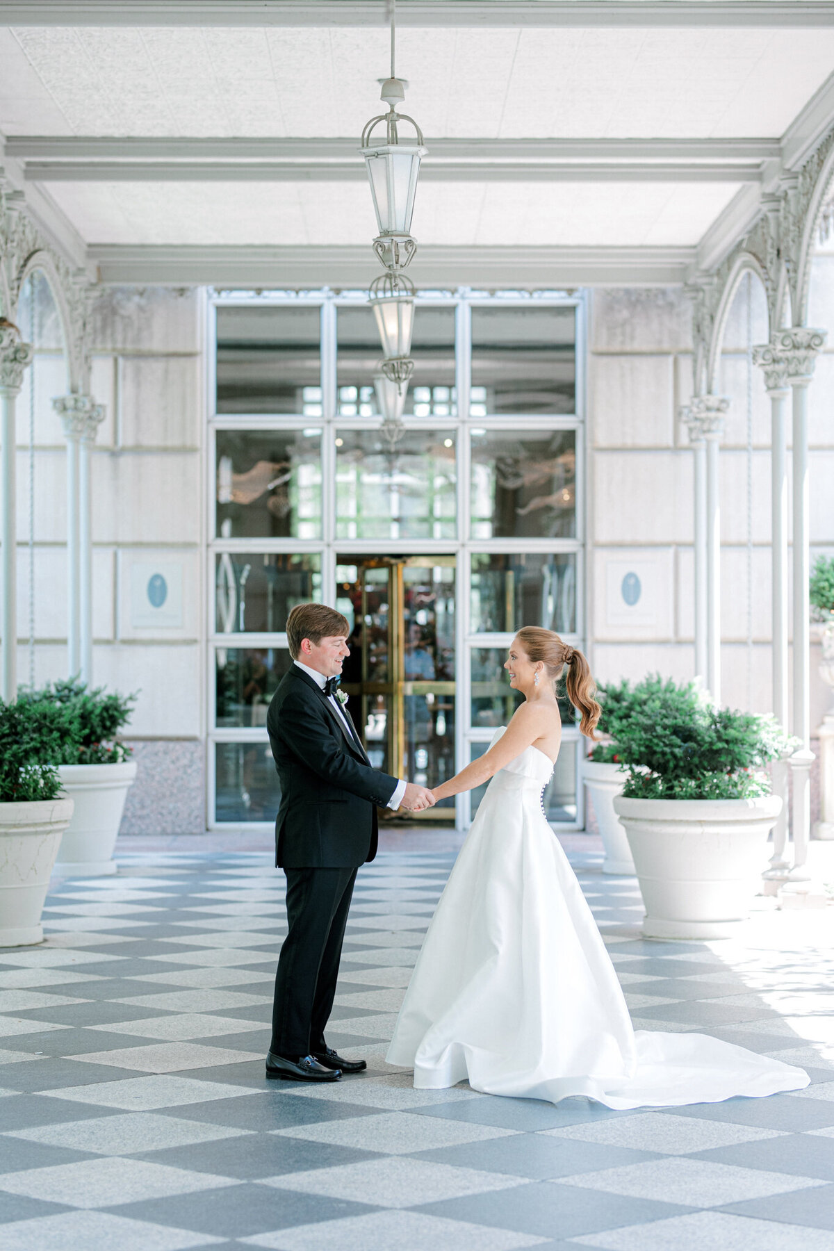 Hannah & Jason's Wedding at Hotel Crescent Court Club Perkins Chapel | Dallas Wedding Photographer | Sami Kathryn Photography-62