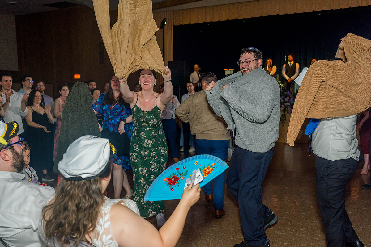 Eliana-Melmed-Photography-Chicago-LosAngeles-Jewish-WeddingPhotography-ElianaSklar-Shtick-00087