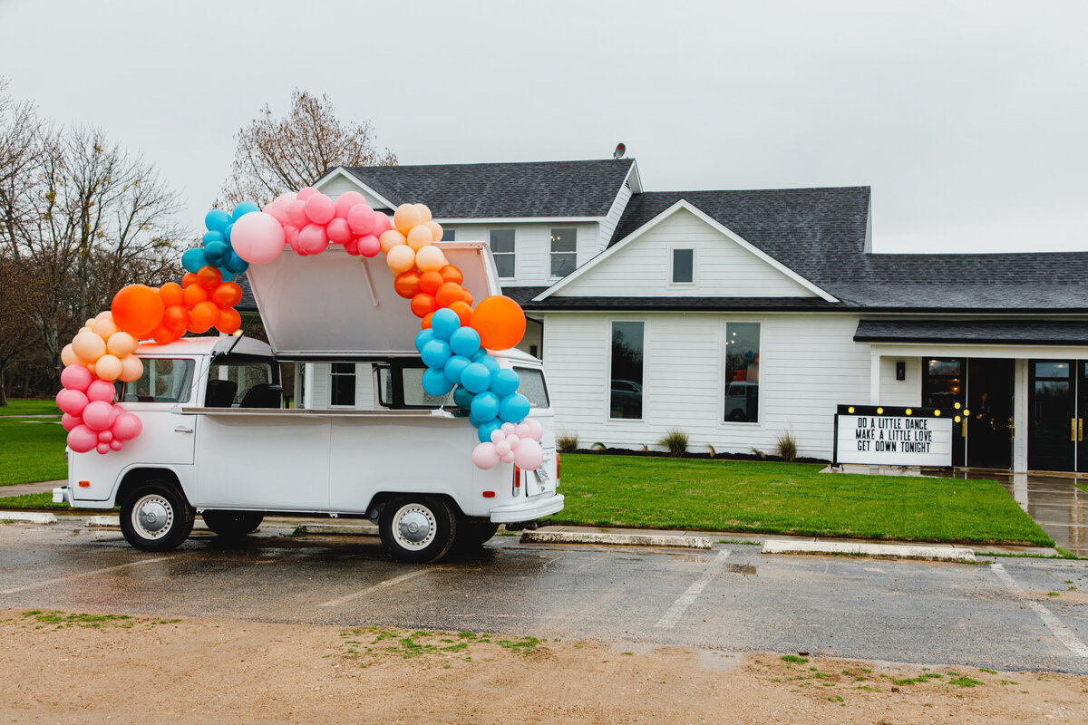 The Emerson Wedding Venue Nimbus Events DFW Cantina Caravan Balloon Garland