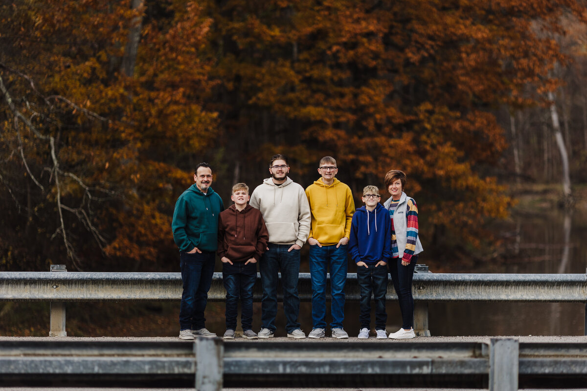 NortheastOhioFamilyPhotographer-MechanicsvilleCoveredBridge11-13-2021-056-2