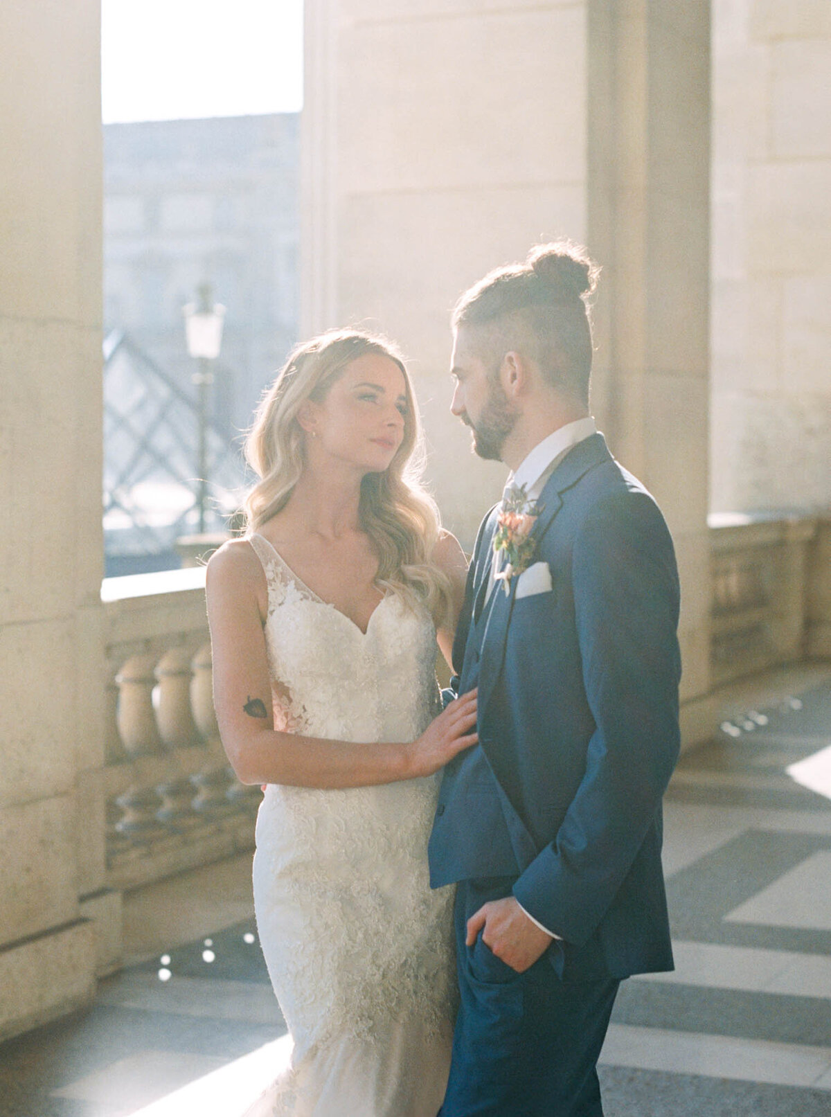 Paris Elopement-Louvre Elopement Photography-Eiffel Wedding portraits-Samin Photography_-57