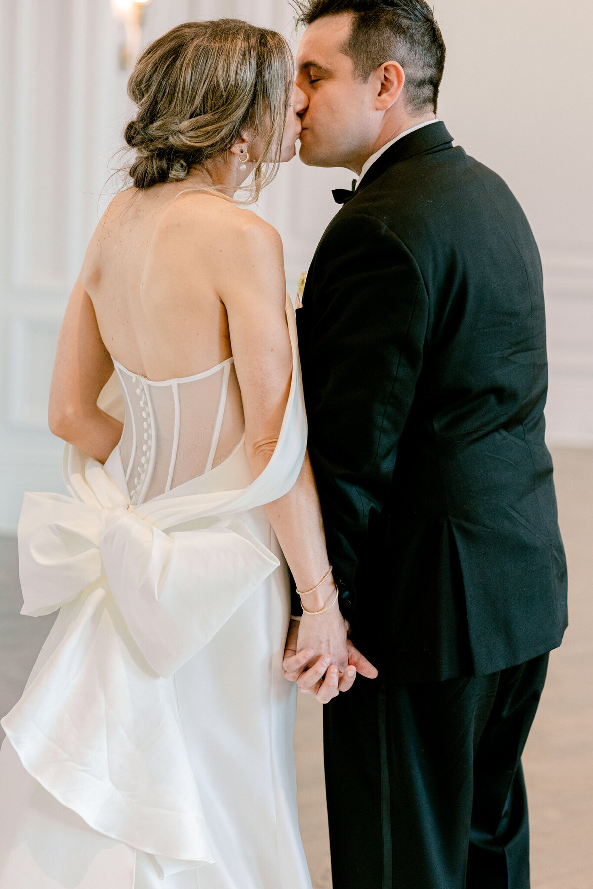 Virginia & Michael's Wedding at the Adolphus Hotel | Dallas Wedding Photographer | Sami Kathryn Photography-163