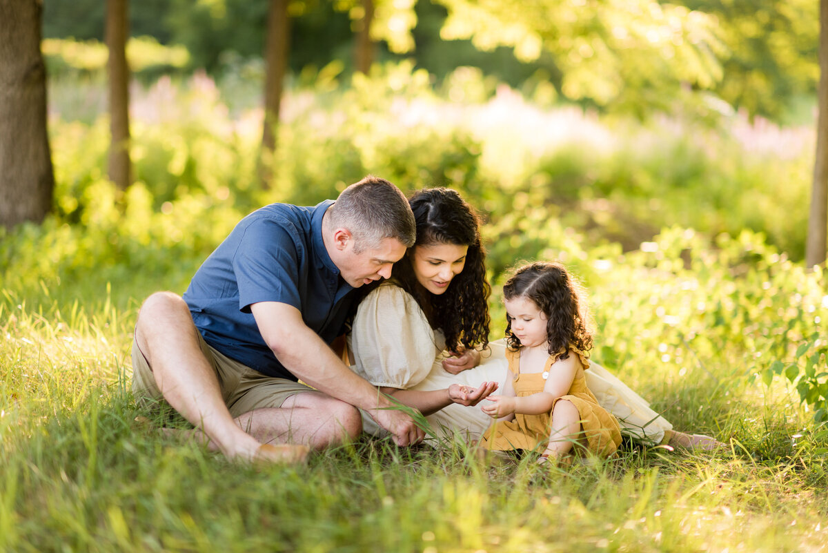 Boston-family-photographer-bella-wang-photography-Lifestyle-session-outdoor-wildflower-35
