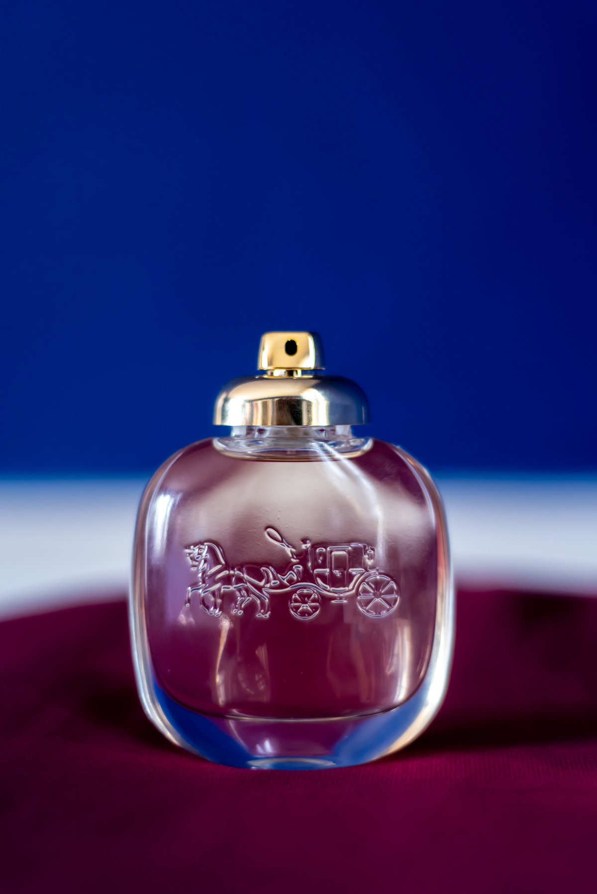 Beautiful photo of a parfume. Richmond wedding photographers