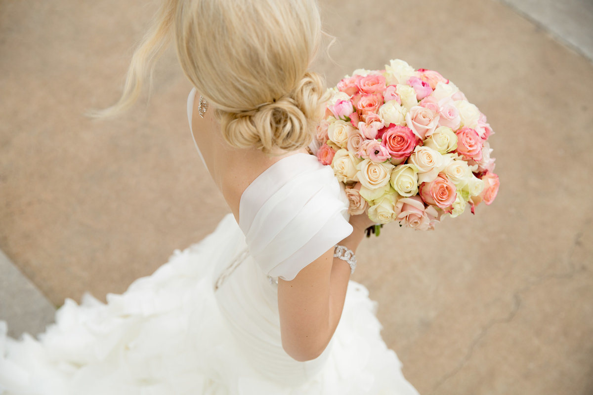 TFWC Mansion wedding photographer bride bouquet dress 2312 San Gabriel St, Austin, TX 78705