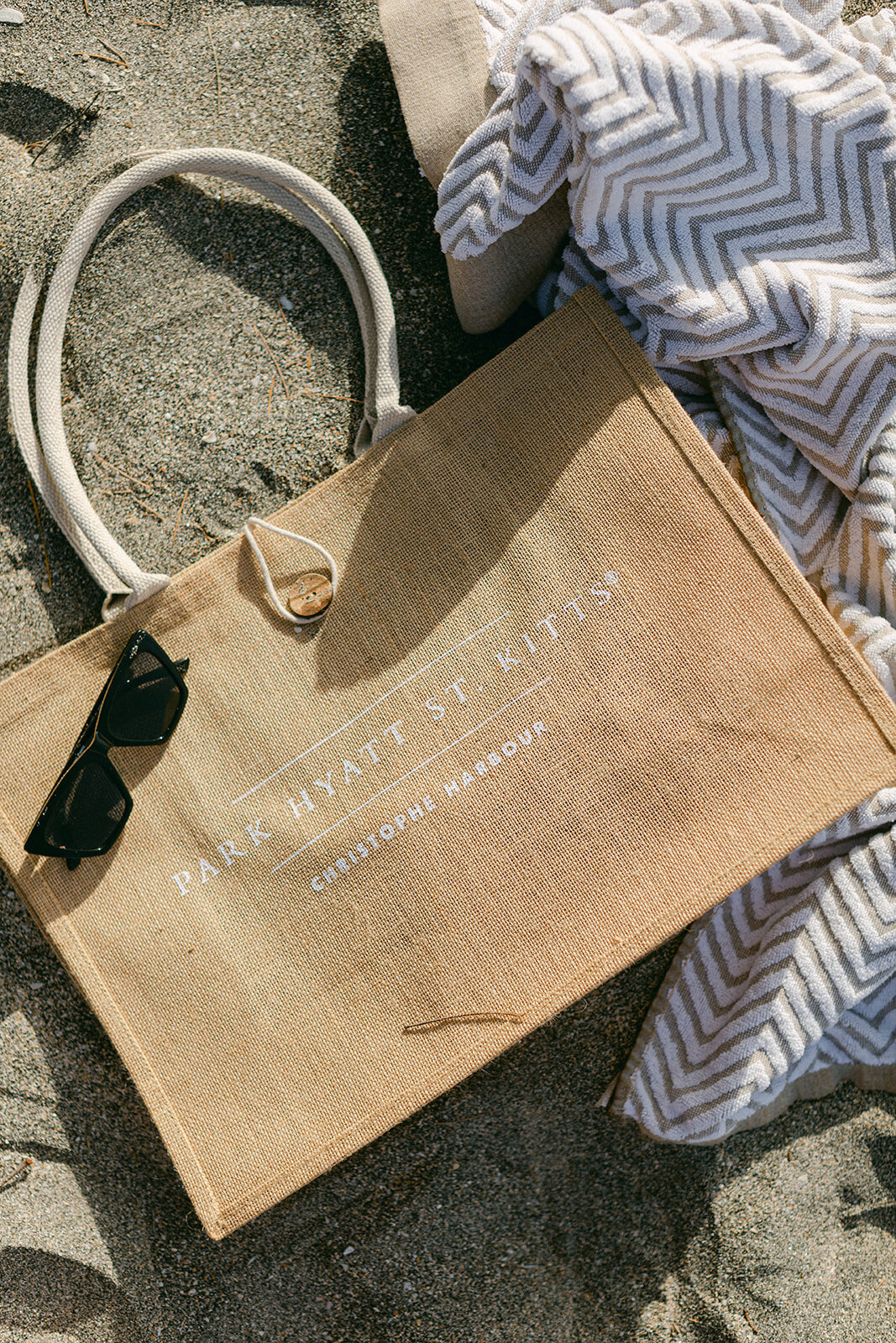 Meg Lee is a luxury Pittsburgh wedding photographer specializing in timeless, editorial, and heartfelt wedding photography for modern couples.