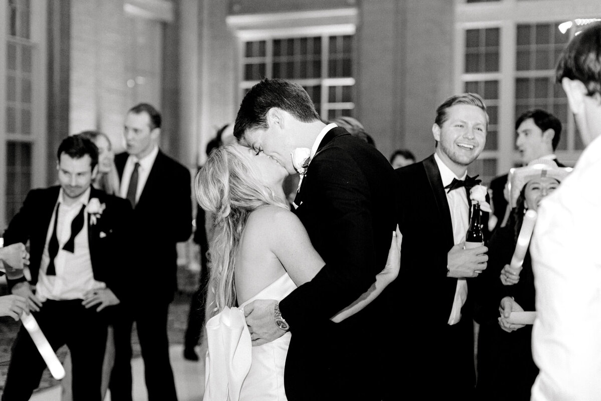 Madison & Michael's Wedding at Union Station | Dallas Wedding Photographer | Sami Kathryn Photography-228