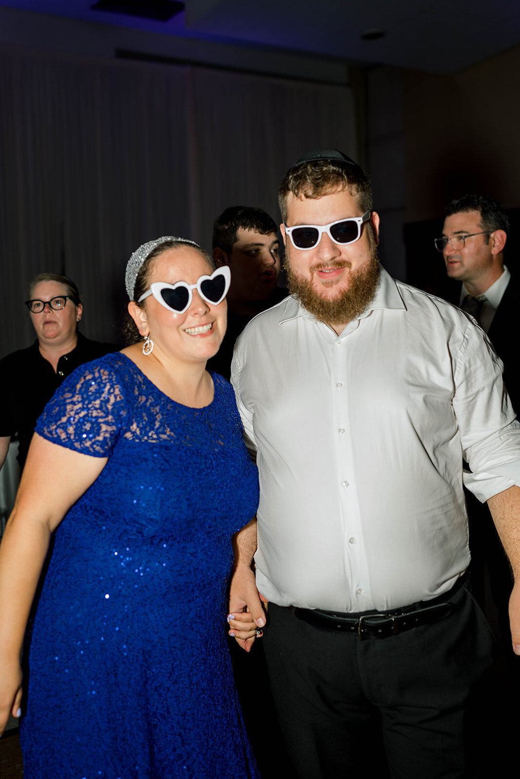 Eliana-Melmed-Photography-Chicago-LosAngeles-Jewish-WeddingPhotography-ElianaSklar-Sunglasses-00002