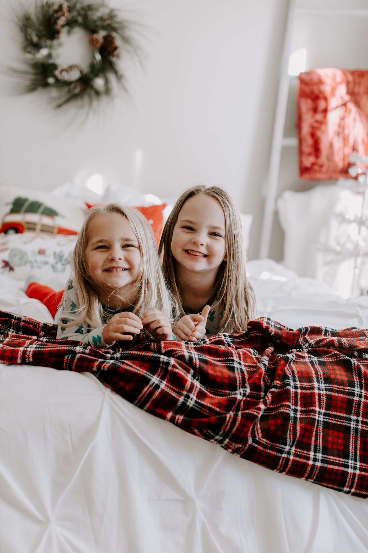 Holiday-Pajamas-Christmas-Mini-Session-Family-Photography-Woodbury-Minnesota-Sigrid-Dabelstein-Photography-Steineck-59
