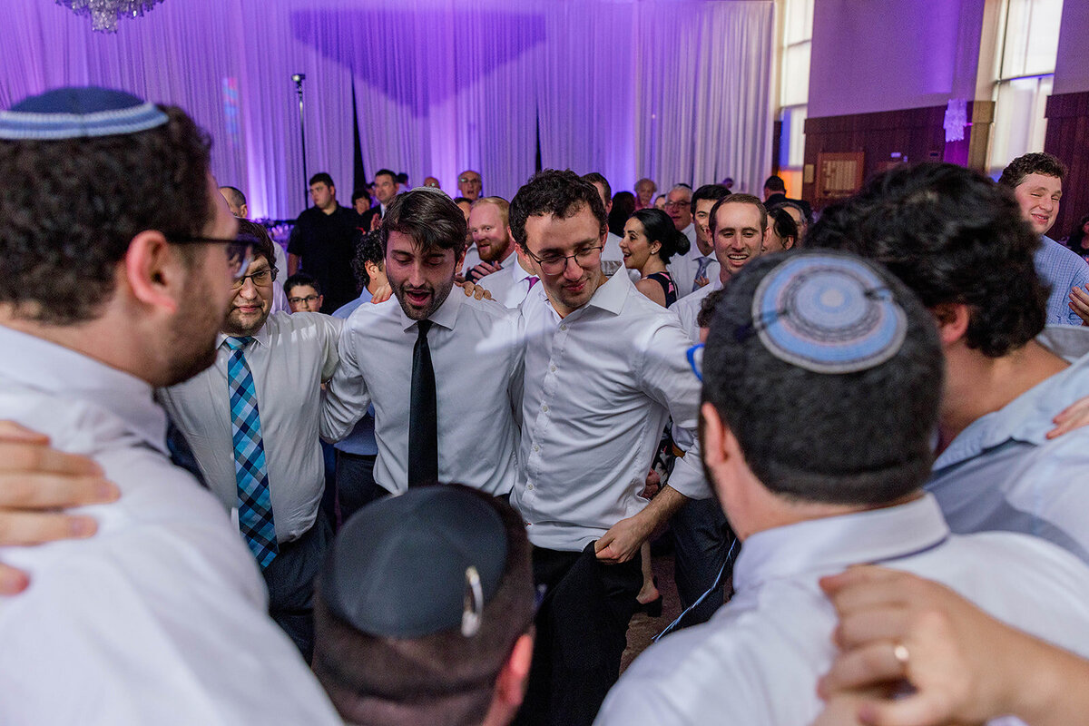 Eliana-Melmed-Photography-Chicago-LosAngeles-Jewish-WeddingPhotography-ElianaSklar-Simcha-00019