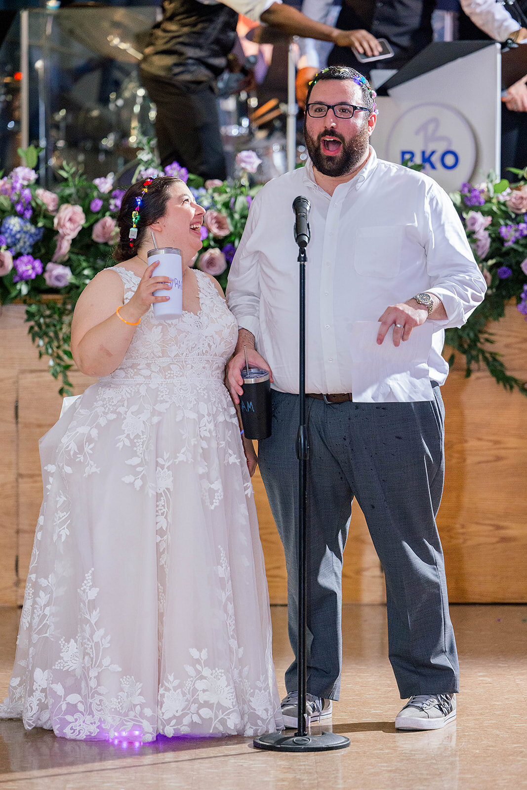 Eliana-Melmed-Photography-Chicago-LosAngeles-Jewish-WeddingPhotography-ElianaSklar-DanceFloor-00236