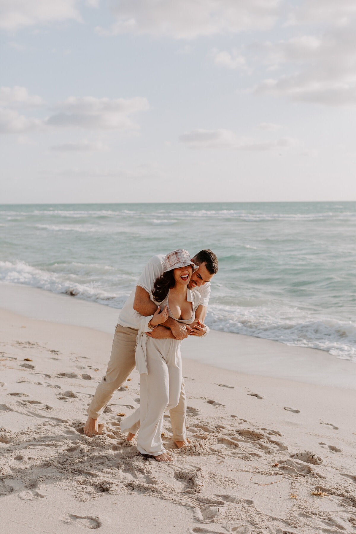 Sophie-Josh-Miami-Beach-engagement-16