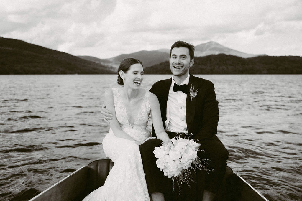 Oregon wedding photographer for timeless, editorial documentary images rooted in story, presence, and refined artistry.