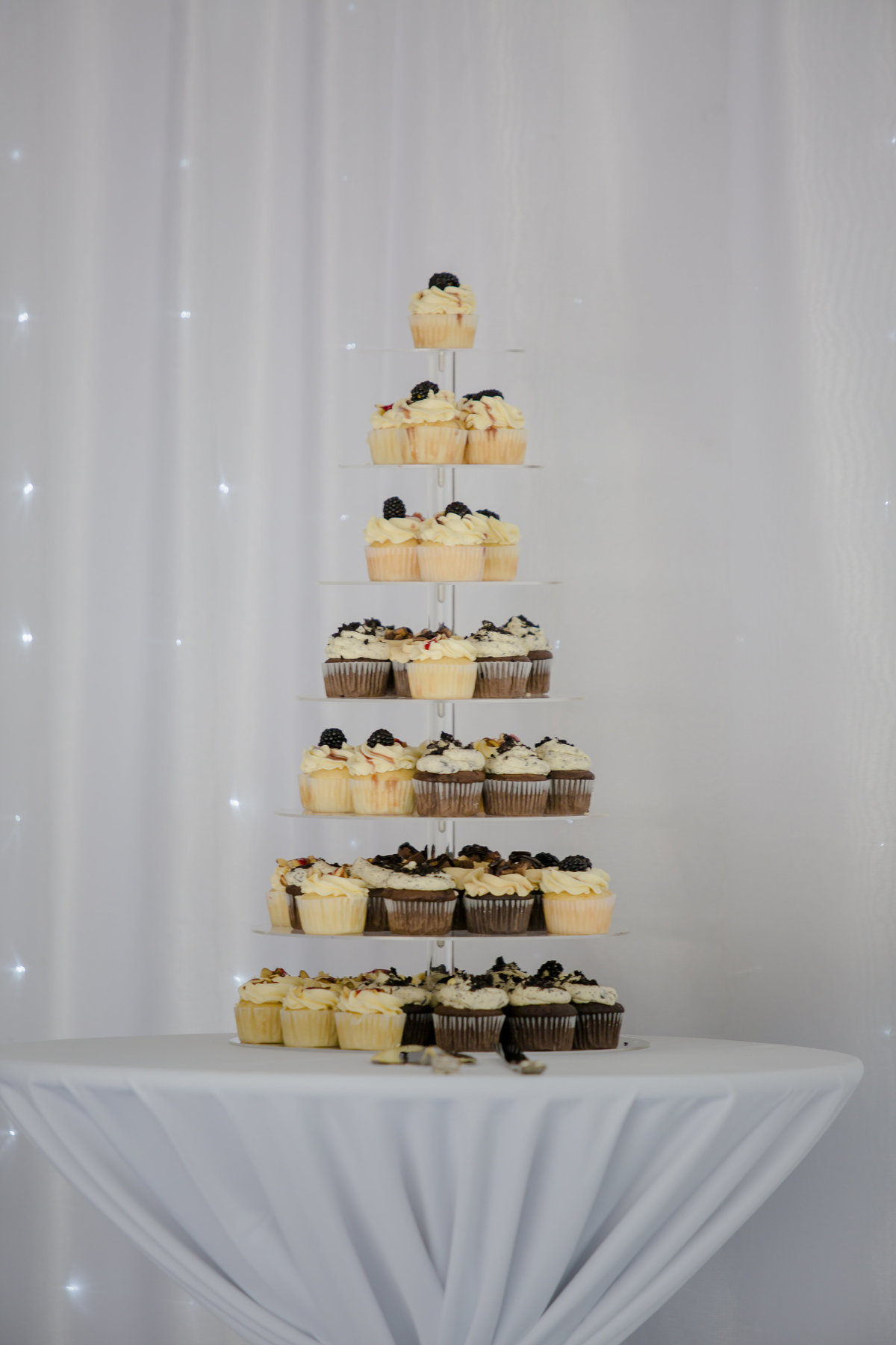 Jordan and Kelcee have an outoor Pittsburgh Pa Wedding at a family home.