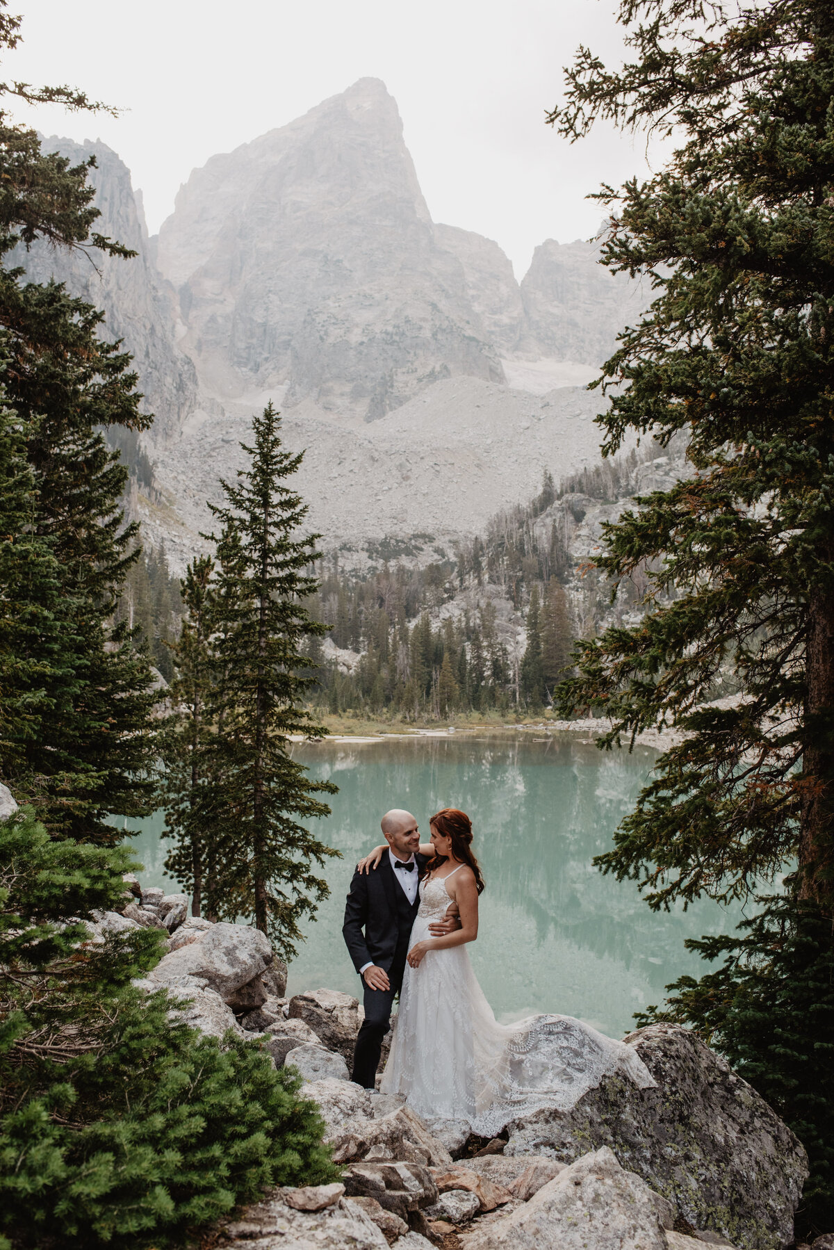 Jackson Hole Photographers capture bride and groom portraits